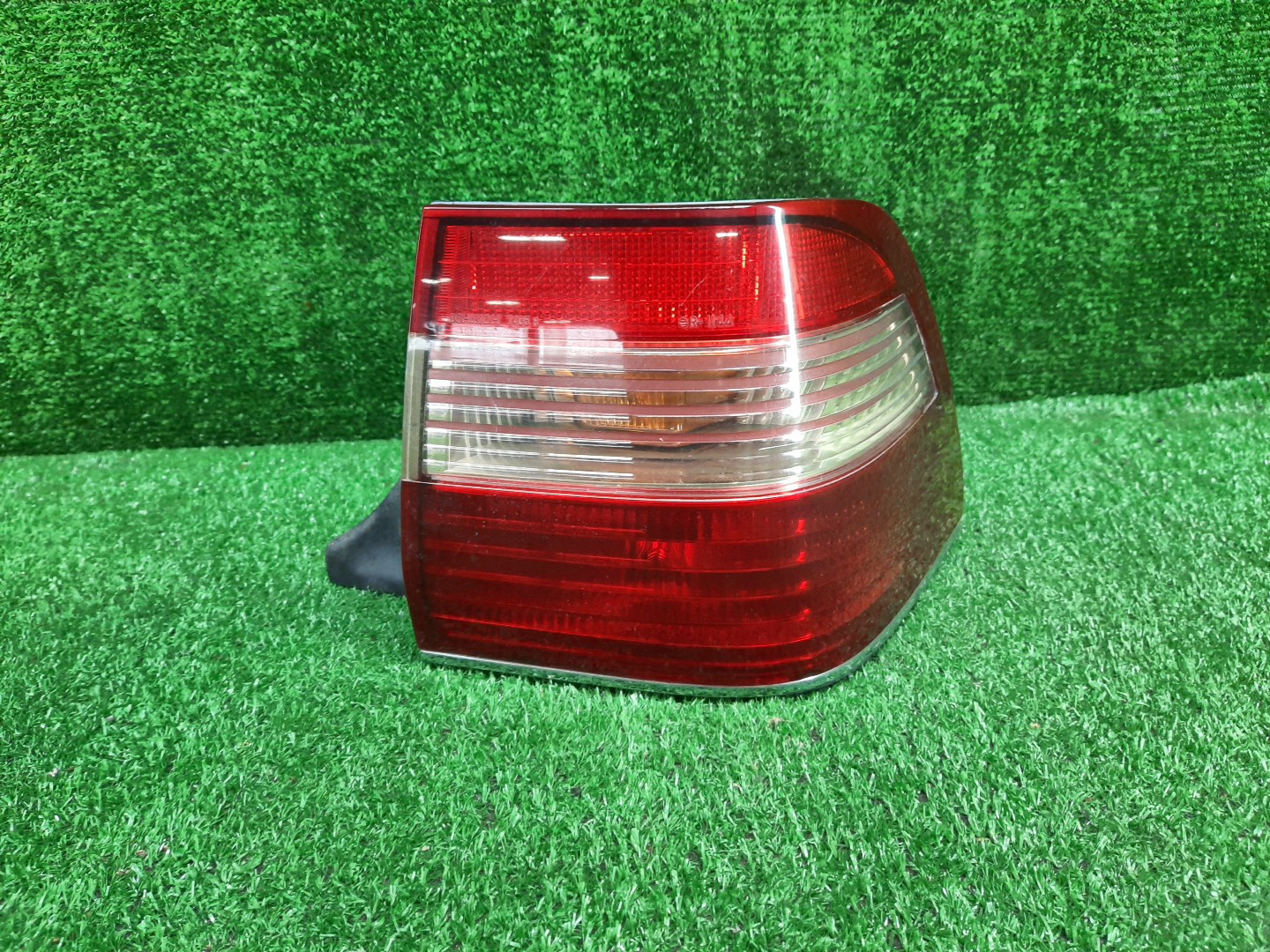 Стоп-сигнал правый задний TOYOTA CROWN JZS151, JZS155, GS151, LS151, JZS157, JZS153 1 ракурс