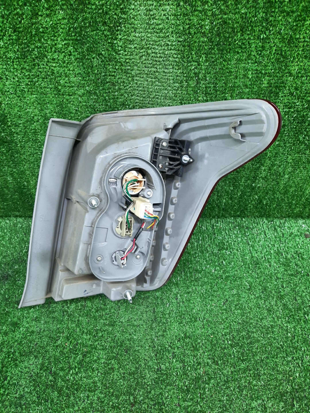Стоп-сигнал левый задний TOYOTA COROLLA FIELDER, FIELDER ZRE144G, ZRE142G, NZE144G, NZE141G 2 ракурс