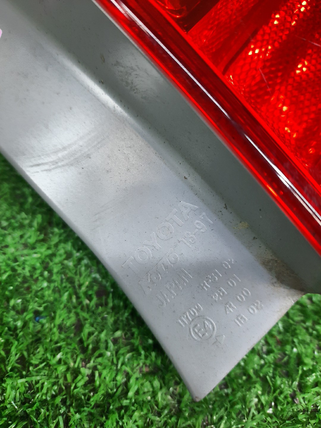 Стоп-сигнал правый задний TOYOTA COROLLA FIELDER, FIELDER ZRE144G, ZRE142G, NZE144G, NZE141G 3 ракурс