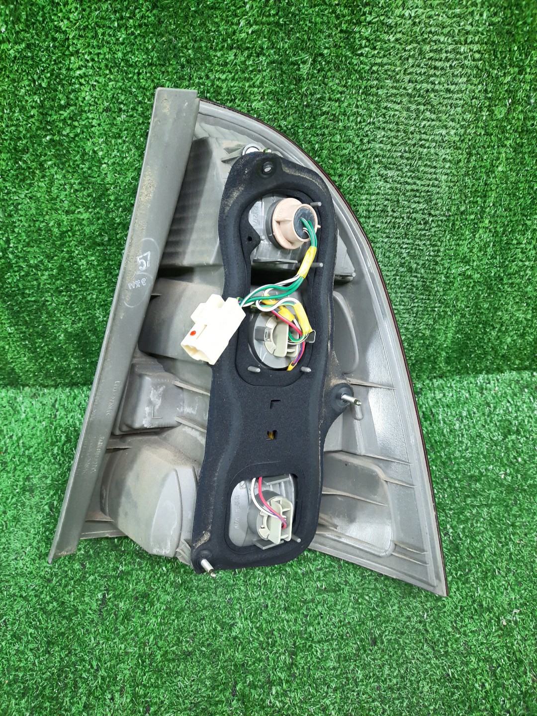 Стоп-сигнал левый задний TOYOTA COROLLA FIELDER NZE121G, ZZE123G, ZZE124G, ZZE122G, NZE124G 2 ракурс