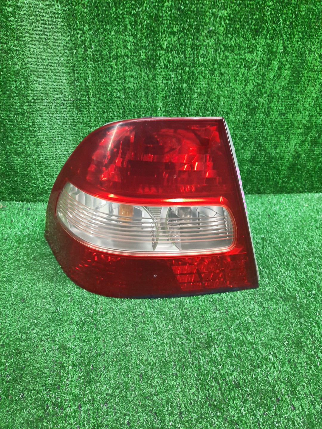 Стоп-сигнал левый задний TOYOTA COROLLA ZZE124, NZE121, NZE120, ZZE122, NZE124, CE121 1 ракурс