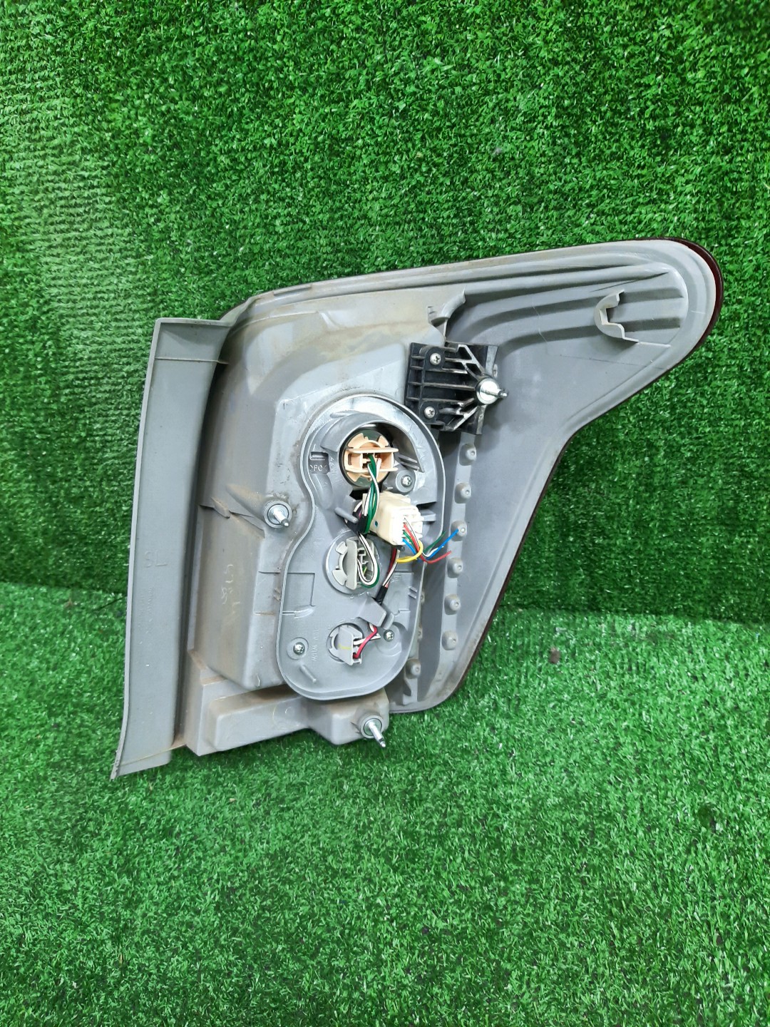 Стоп-сигнал левый задний TOYOTA COROLLA FIELDER, FIELDER ZRE144G, ZRE142G, NZE144G, NZE141G 2 ракурс