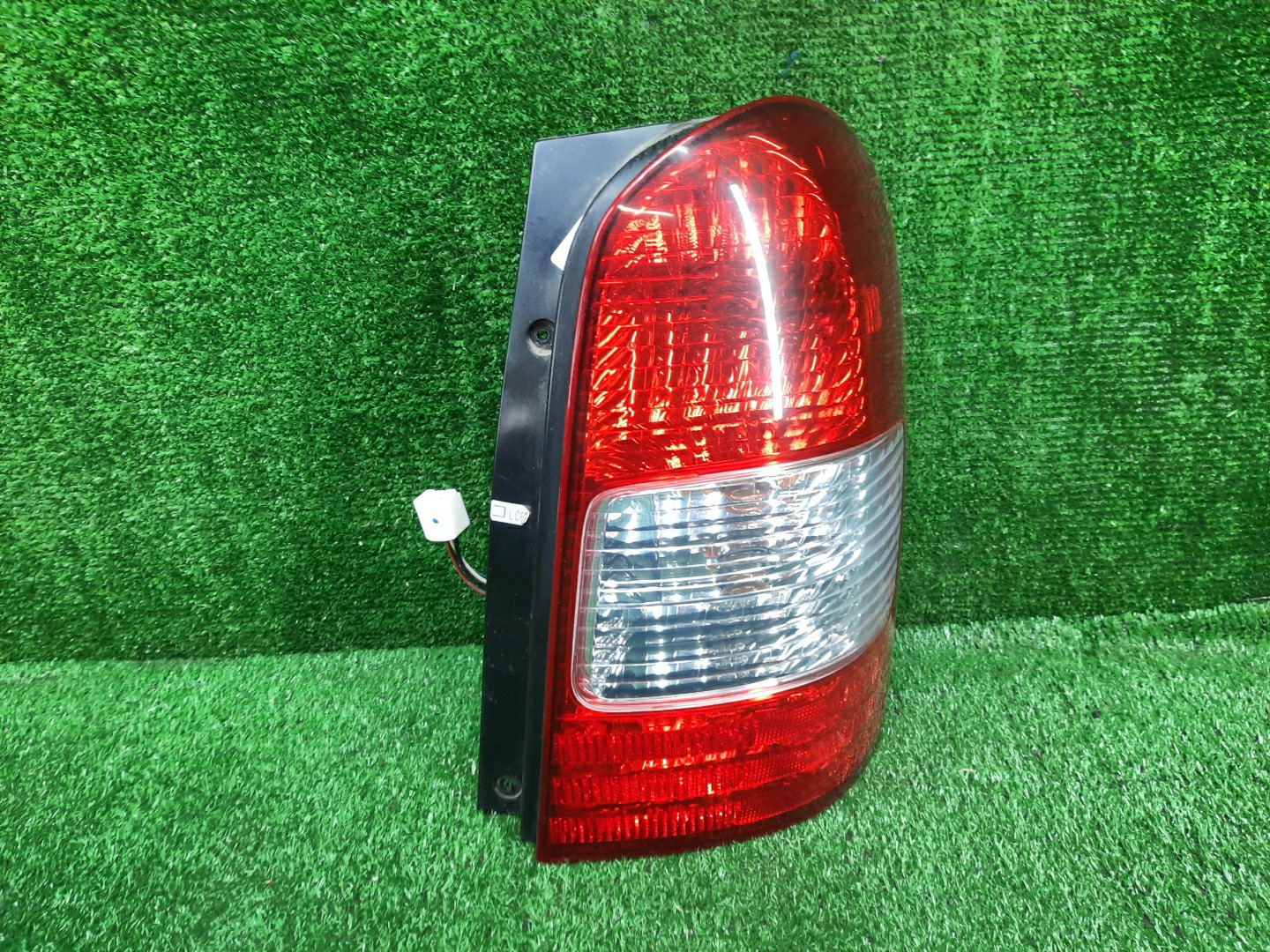 Стоп-сигнал правый задний MAZDA MPV LW3W, LW5W, LWEW, LWFW 1 ракурс