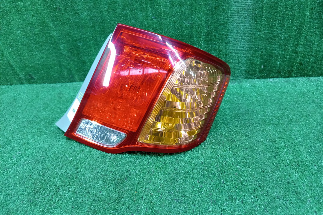 Стоп-сигнал правый задний TOYOTA COROLLA  AXIO NZE141, NZE144, ZRE142, ZRE144 2 ракурс