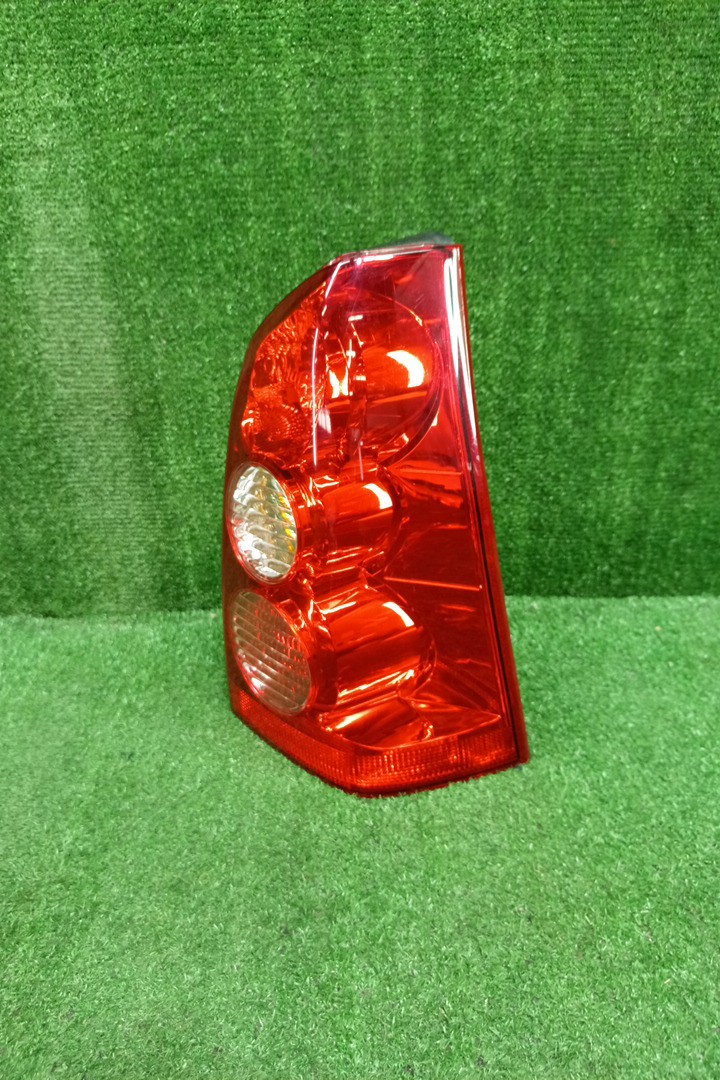 Стоп-сигнал правый задний MAZDA TRIBUTE EPEW, EPFW 2 ракурс