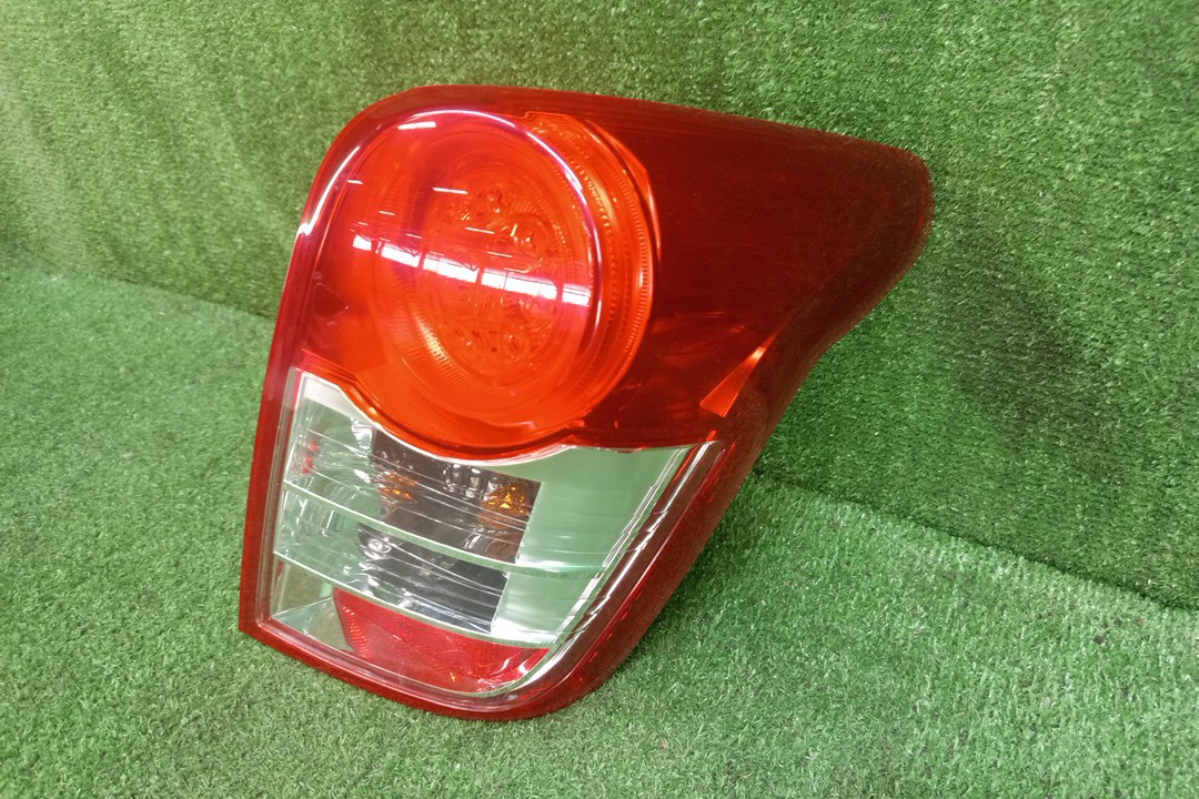 Стоп-сигнал правый задний TOYOTA COROLLA FIELDER, FIELDER ZRE144G, ZRE142G, NZE144G, NZE141G 2 ракурс