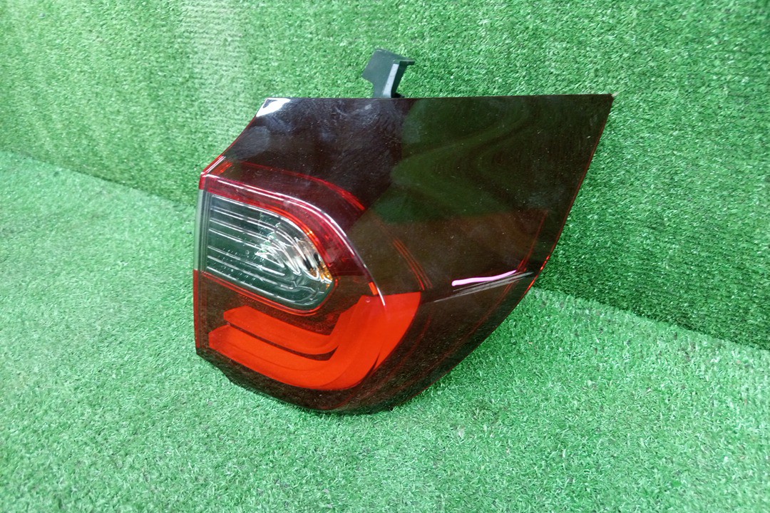 Стоп-сигнал правый задний HONDA FIT, JAZZ GR3, GR4, GR2, GR1, GR6, GR5, GR7,  3 ракурс