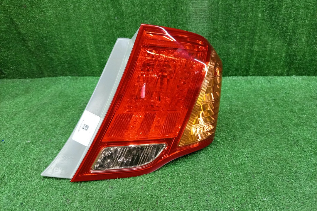 Стоп-сигнал правый задний TOYOTA COROLLA  AXIO NZE141, NZE144, ZRE142, ZRE144 1 ракурс