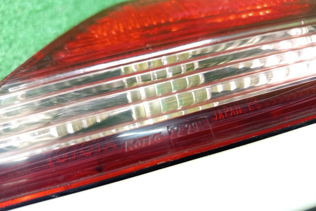 Стоп-сигнал правый задний TOYOTA CRESTA GX100, JZX100, JZX101, LX100, GX105, JZX105, SX100 5 ракурс