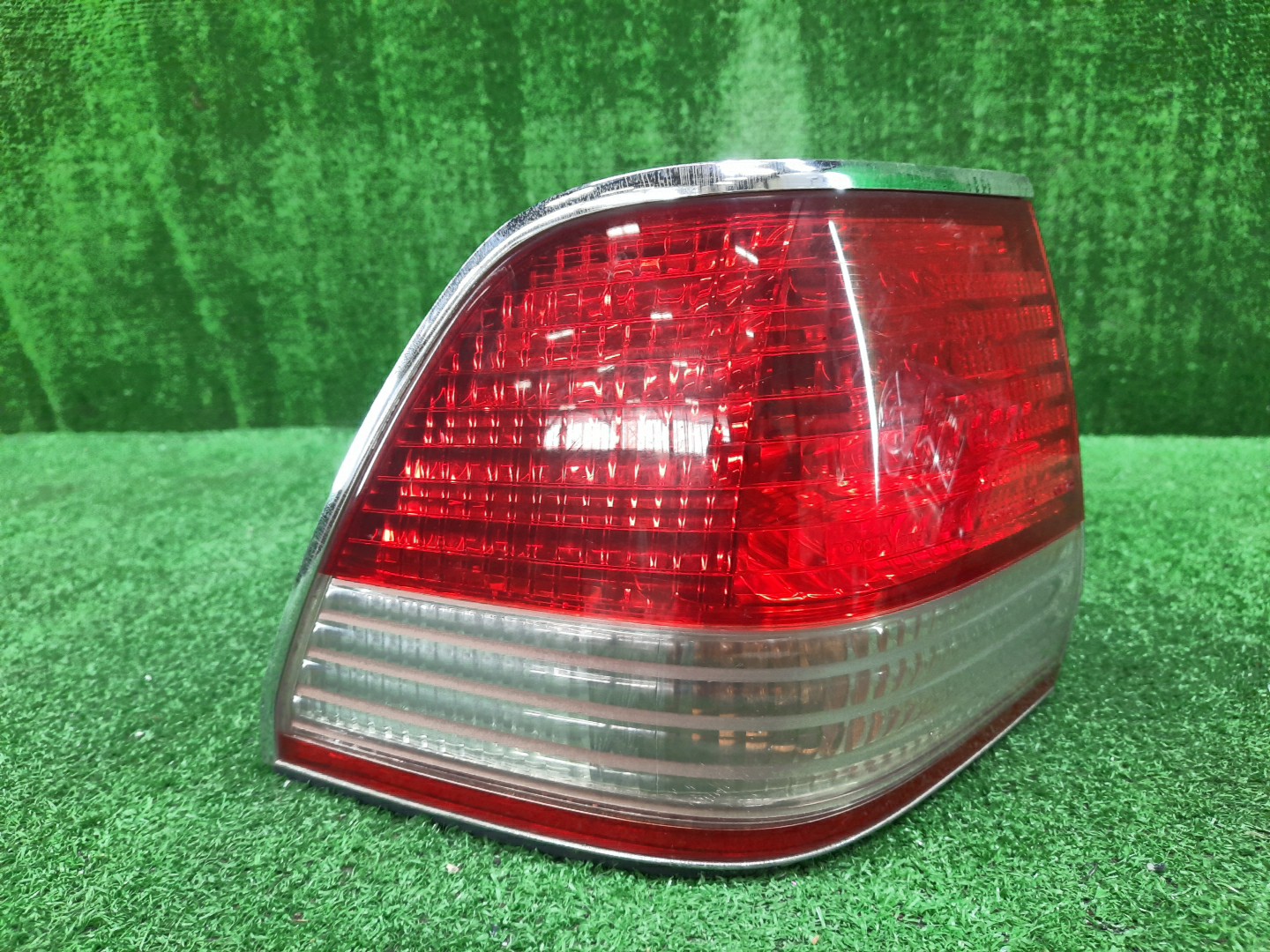 Стоп-сигнал левый задний TOYOTA CROWN JZS151, JZS155, GS151, LS151, JZS157, JZS153 2 ракурс