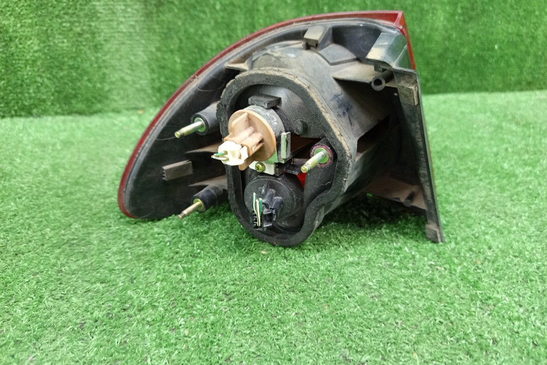 Стоп-сигнал правый задний TOYOTA CALDINA ST215W, ST210G, ST215G, CT216, ST210, AT211, ST215, CT216G, AT211G 3 ракурс