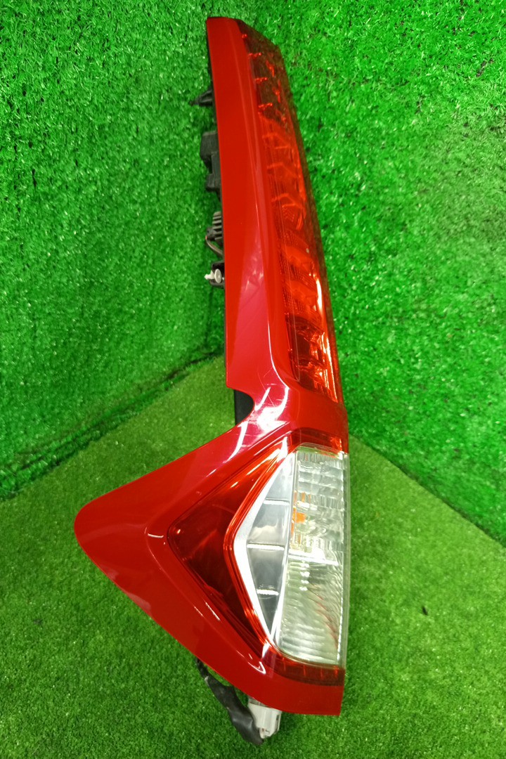 Стоп-сигнал левый задний TOYOTA THOR, JUSTY, TANK, ROOMY M910S, M900S, M900F, M910F, M910A, M900A 2 ракурс