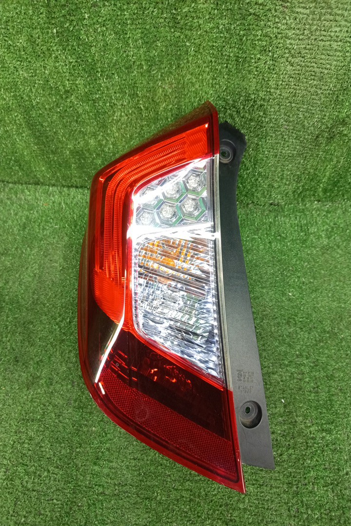 Стоп-сигнал левый задний HONDA FIT GK6, GP6, GP5, GK3, GK5, GK4 1 ракурс