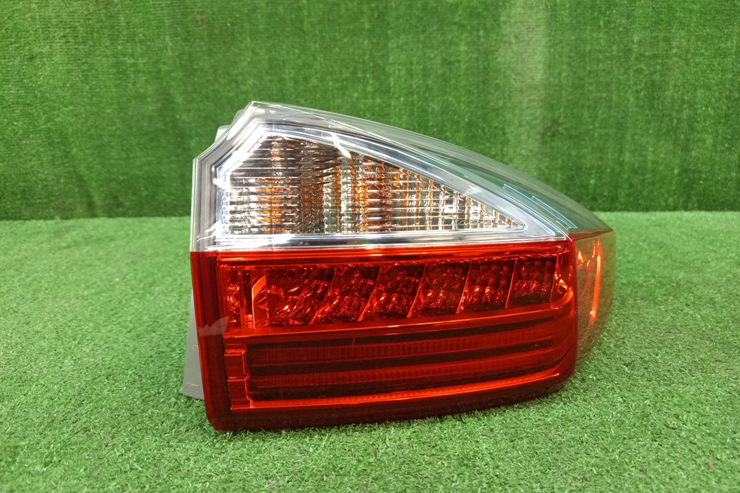 Стоп-сигнал правый задний HONDA GRACE GM4, GM5, GM6, GM9 1 ракурс