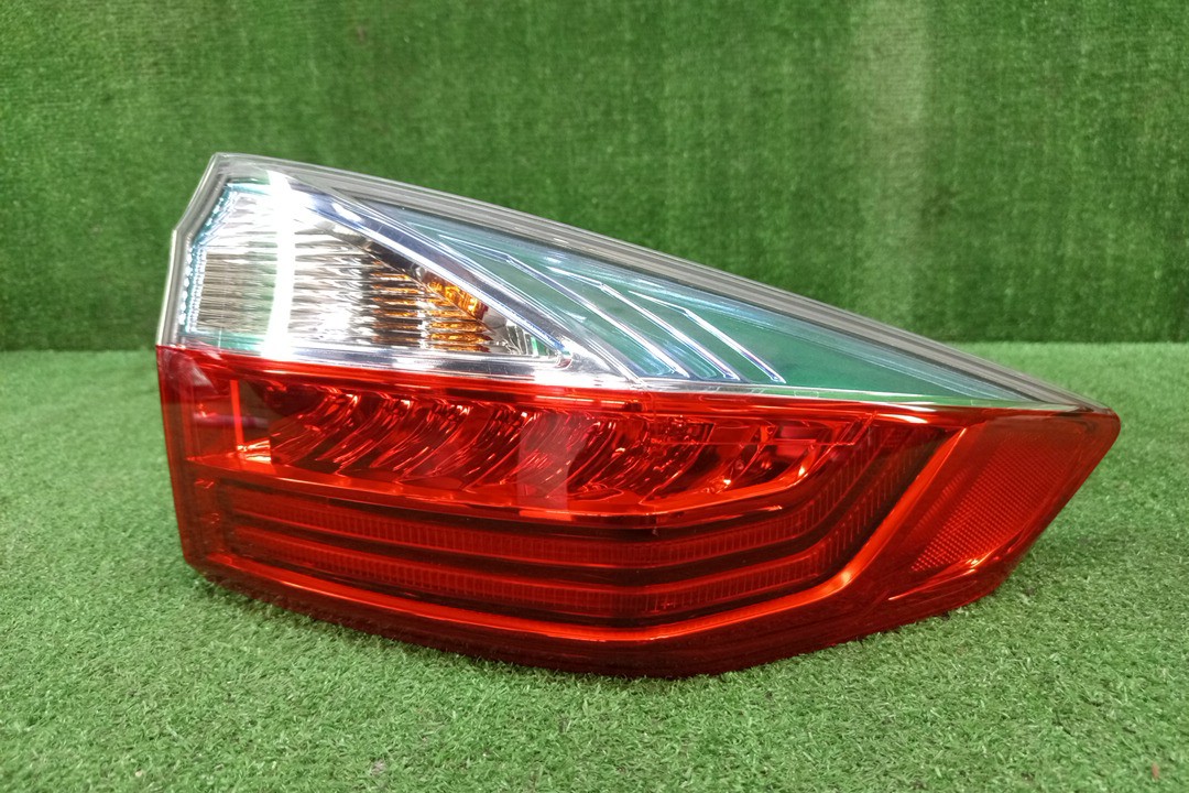 Стоп-сигнал правый задний HONDA GRACE GM4, GM5, GM6, GM9 2 ракурс