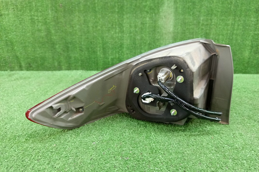 Стоп-сигнал правый задний HONDA GRACE GM4, GM5, GM6, GM9 3 ракурс