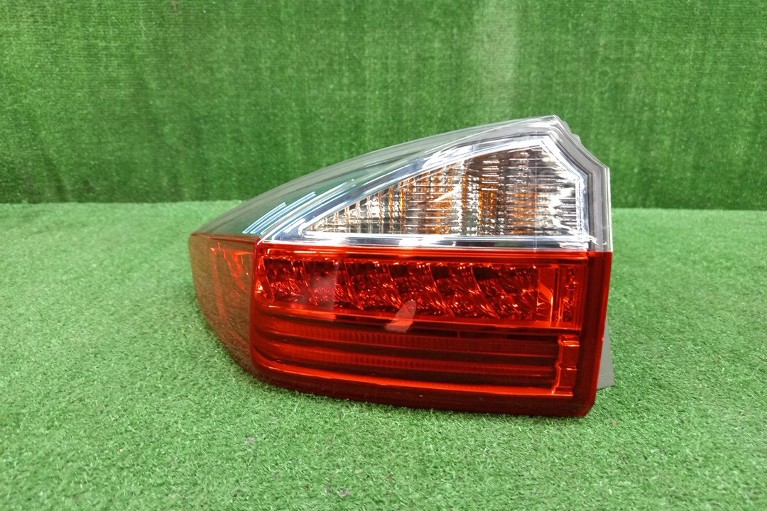 Стоп-сигнал левый задний HONDA GRACE GM4, GM5, GM6, GM9 1 ракурс