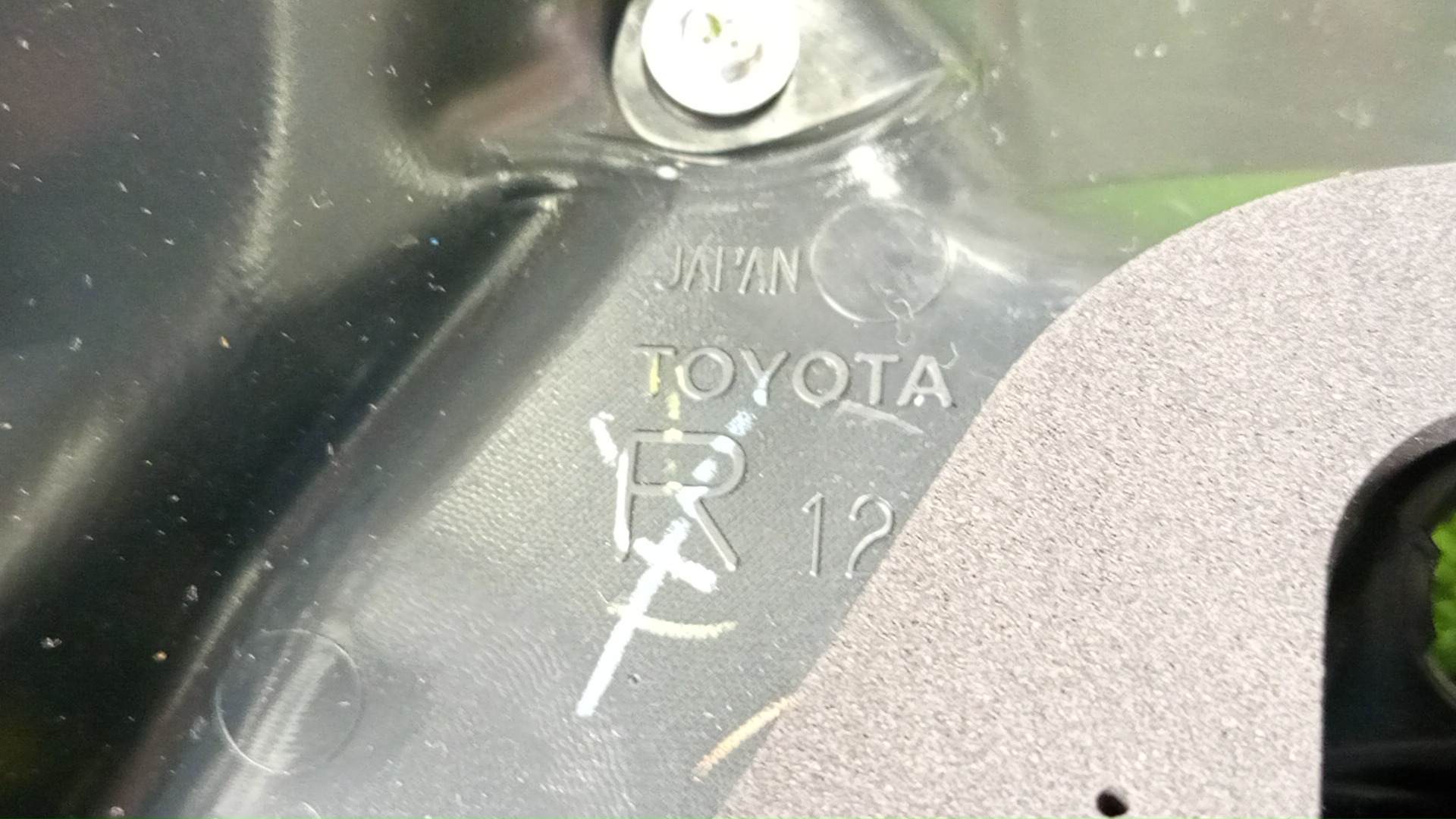Стоп-сигнал правый задний TOYOTA COROLLA  AXIO NZE161, NZE164, NRE161, NKE165, NRE160 81551-12D00 4 ракурс
