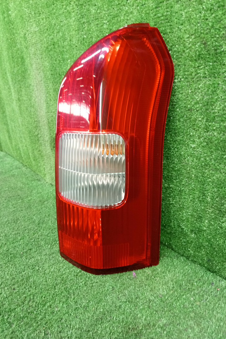 Стоп-сигнал правый задний TOYOTA PROBOX NCP51V, NCP58G, NCP55V, NCP50V, NCP59G, NLP51 2 ракурс