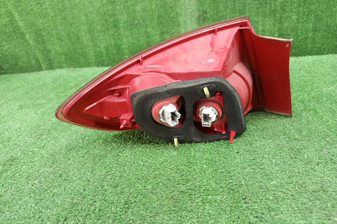 Стоп-сигнал правый задний MAZDA AXELA, MAZDA3, 3 BK5P, BK3P, BKEP, BK SEDAN 4 ракурс
