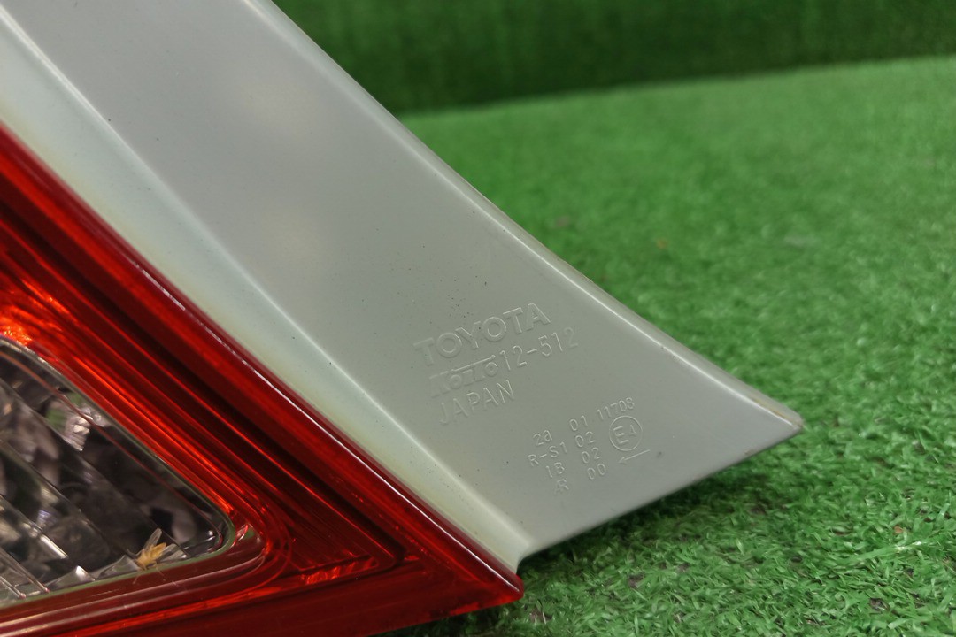 Стоп-сигнал левый задний TOYOTA COROLLA  AXIO NZE141, NZE144, ZRE142, ZRE144 4 ракурс
