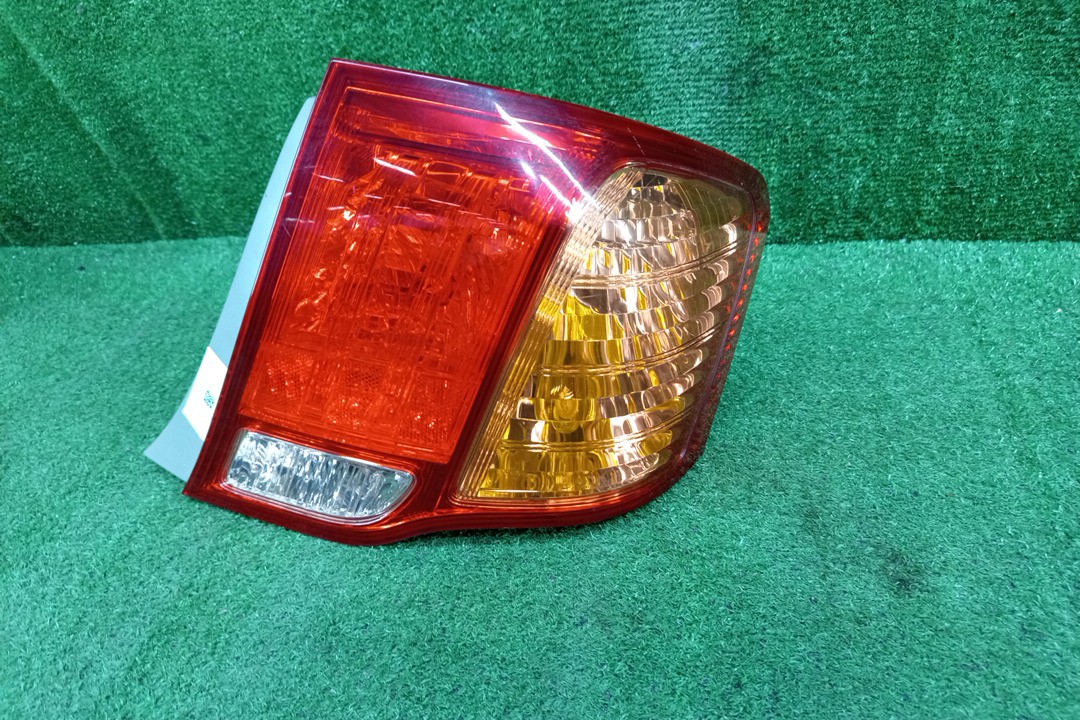 Стоп-сигнал правый задний TOYOTA COROLLA  AXIO NZE141, NZE144, ZRE142, ZRE144 1 ракурс