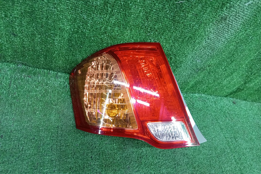 Стоп-сигнал левый задний TOYOTA COROLLA  AXIO NZE141, NZE144, ZRE142, ZRE144 1 ракурс