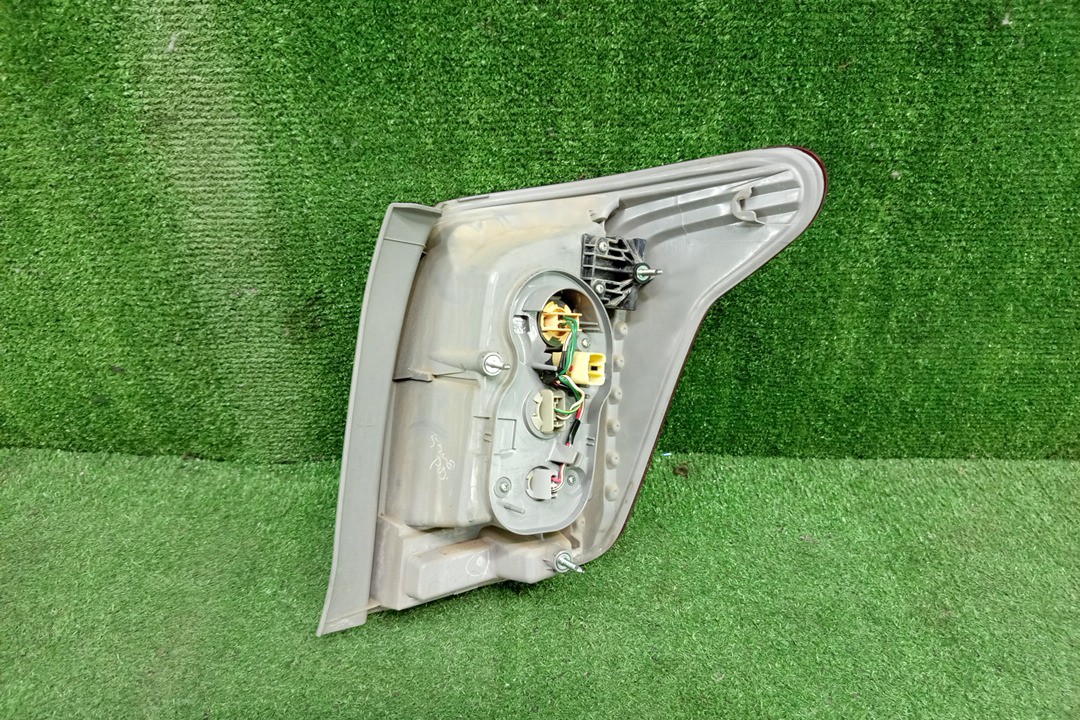 Стоп-сигнал левый задний TOYOTA COROLLA FIELDER, FIELDER ZRE144G, ZRE142G, NZE144G, NZE141G 2 ракурс