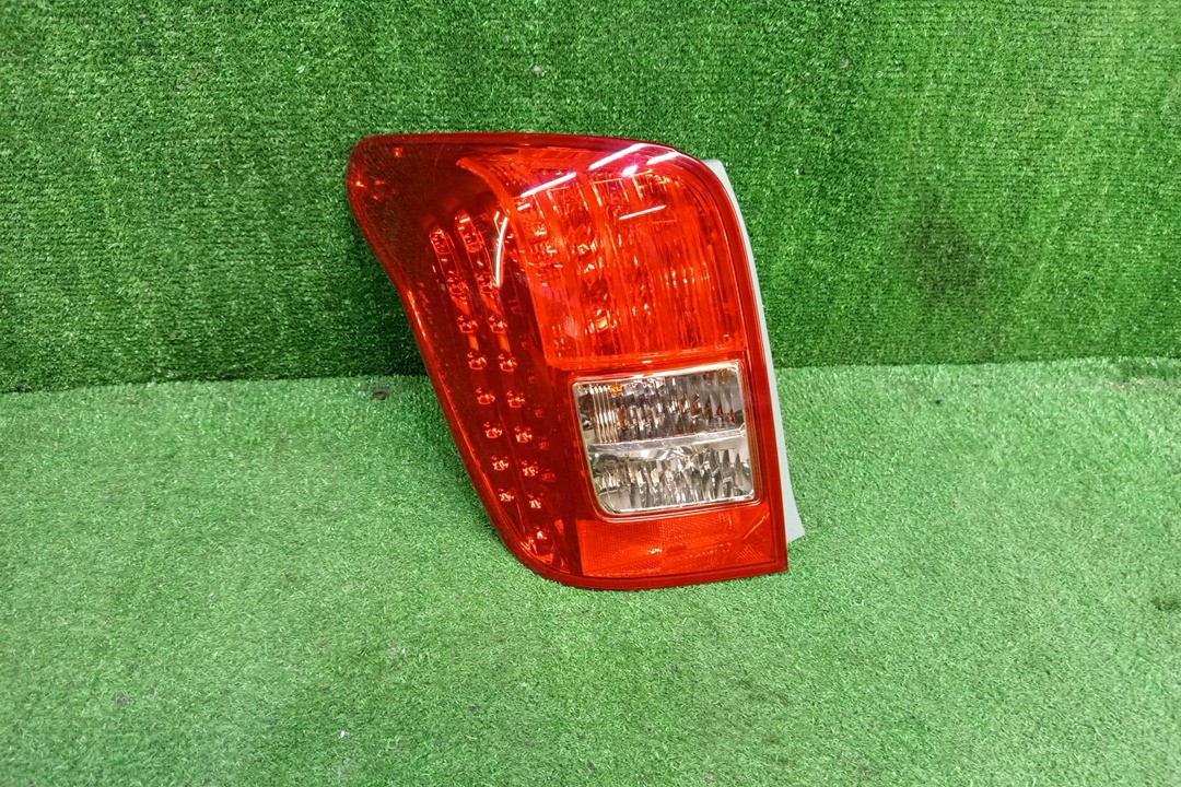 Стоп-сигнал левый задний TOYOTA COROLLA FIELDER, FIELDER ZRE144G, ZRE142G, NZE144G, NZE141G 1 ракурс