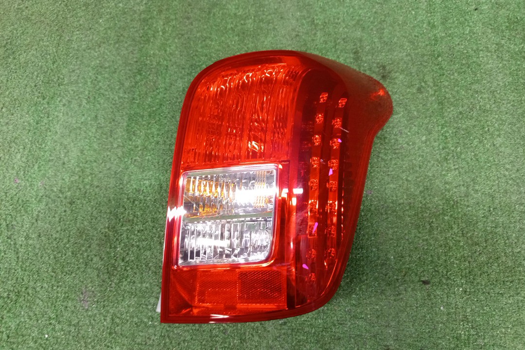 Стоп-сигнал правый задний TOYOTA COROLLA FIELDER, FIELDER ZRE144G, ZRE142G, NZE144G, NZE141G 1 ракурс