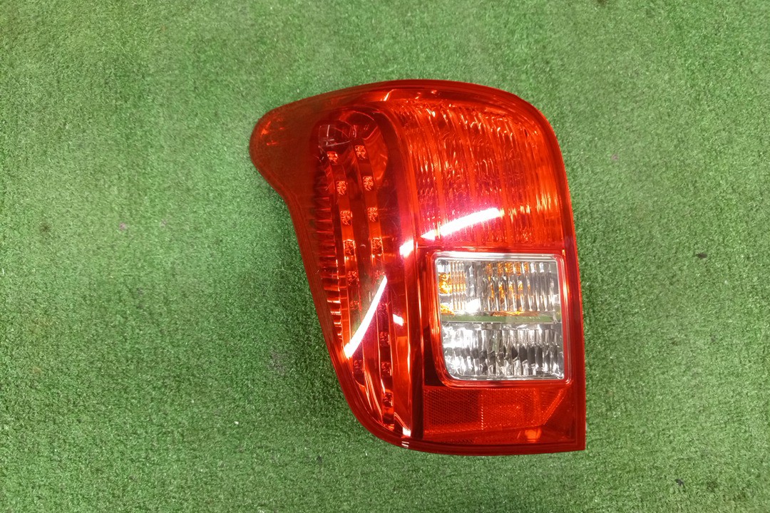 Стоп-сигнал левый задний TOYOTA COROLLA FIELDER, FIELDER ZRE144G, ZRE142G, NZE144G, NZE141G 1 ракурс