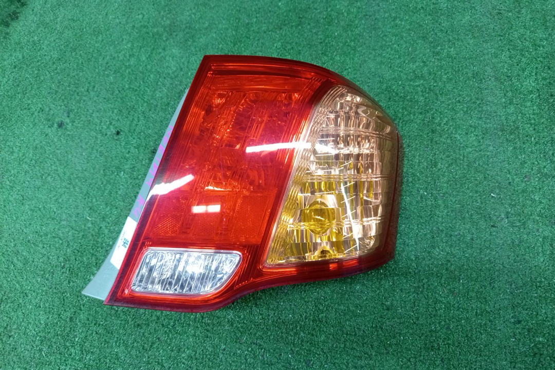 Стоп-сигнал правый задний TOYOTA COROLLA  AXIO NZE141, NZE144, ZRE142, ZRE144 1 ракурс
