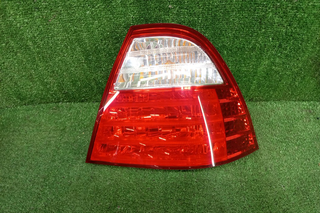 Стоп-сигнал правый задний TOYOTA COROLLA ZZE124, NZE121, NZE120, ZZE122, NZE124, CE121 1 ракурс