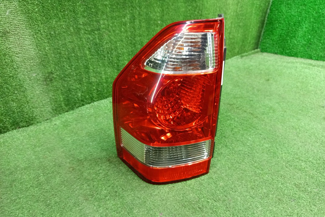 Стоп-сигнал левый задний MITSUBISHI PAJERO V75W, V65W, V78W, V73W, V77W, V63W, V68W 1 ракурс