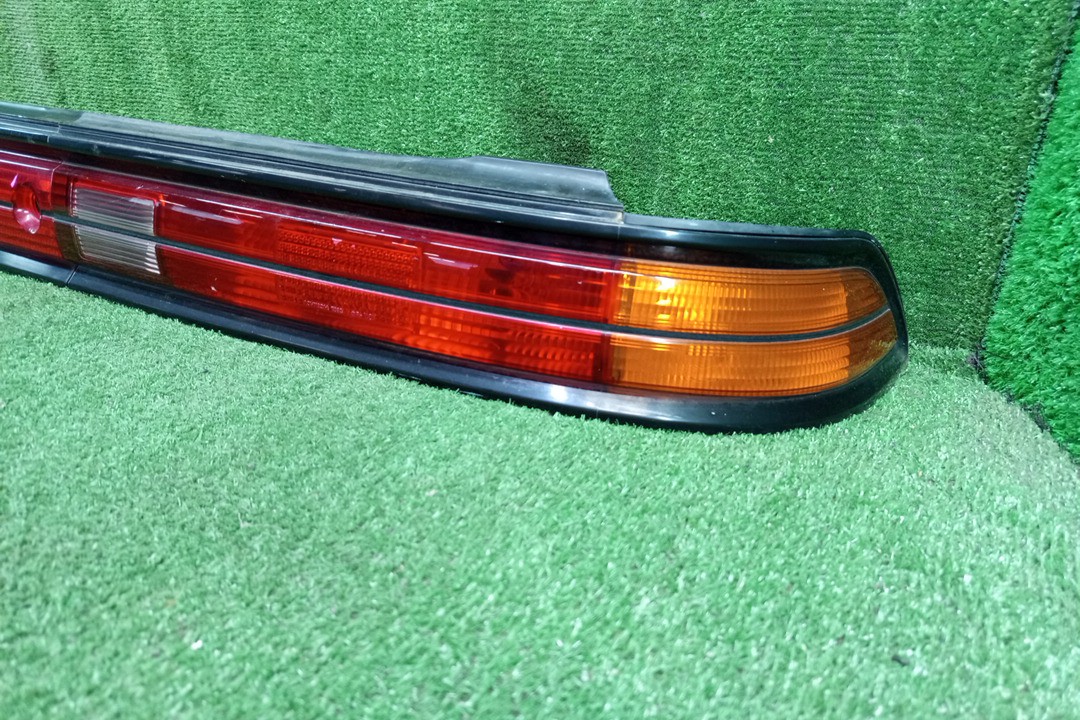 Стоп-сигнал левый задний TOYOTA MARK II GX90, JZX90, SX90, JZX91, JZX93, LX90 5 ракурс