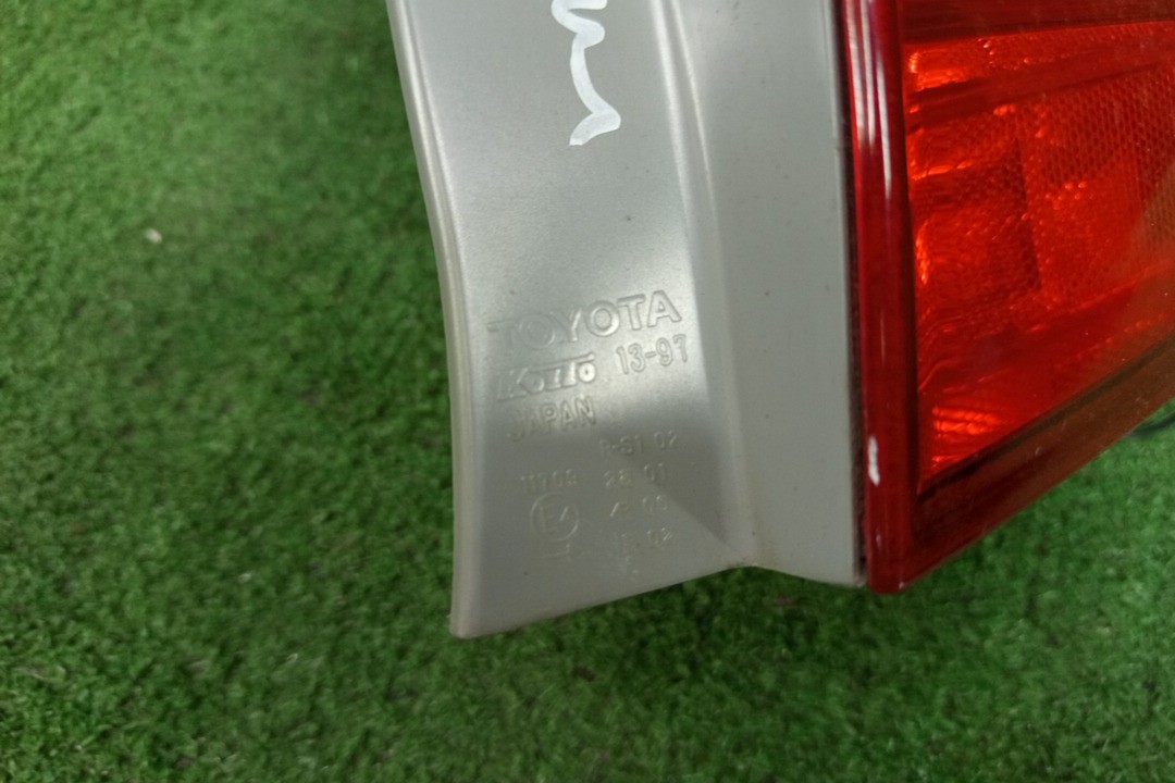 Стоп-сигнал левый задний TOYOTA COROLLA FIELDER, FIELDER ZRE144G, ZRE142G, NZE144G, NZE141G 5 ракурс