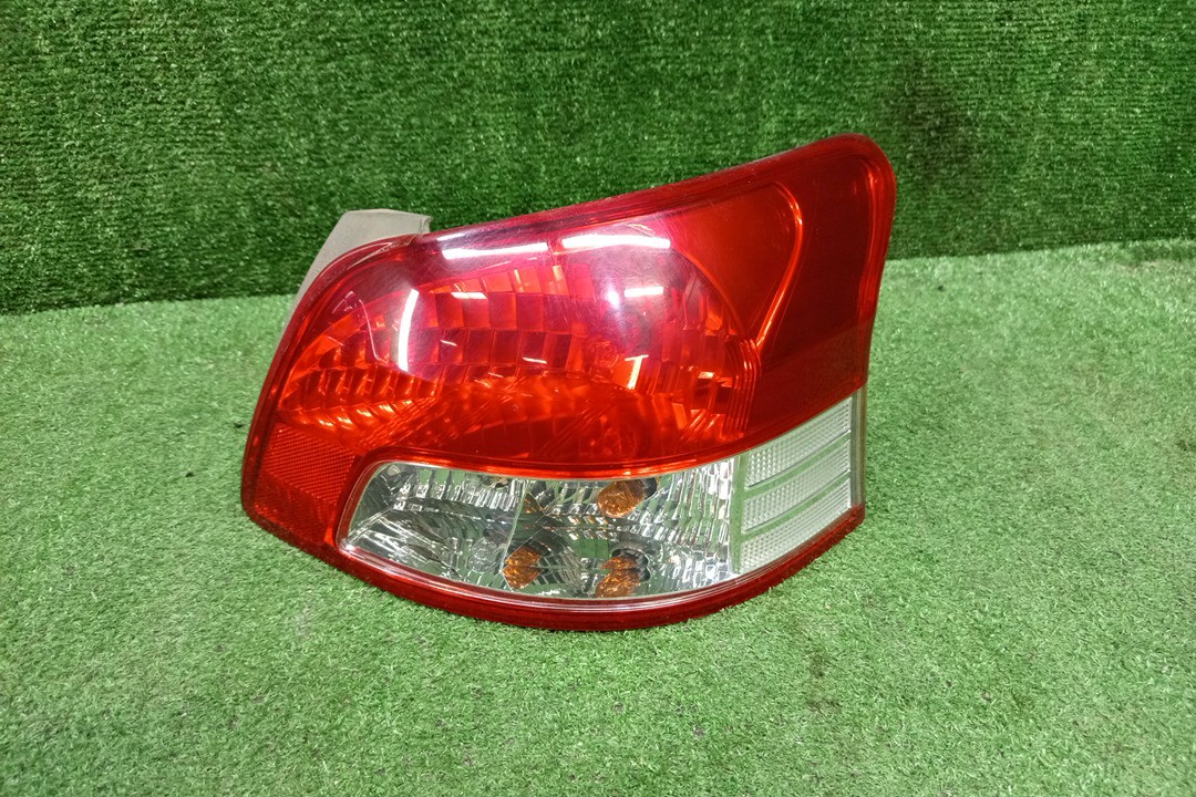 Стоп-сигнал правый задний TOYOTA BELTA NCP96, KSP90, KSP92, SCP92 1 ракурс