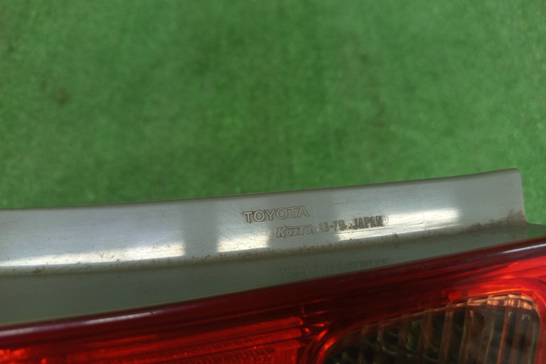 Стоп-сигнал левый задний TOYOTA COROLLA FIELDER NZE121G, ZZE123G, ZZE124G, ZZE122G, NZE124G 4 ракурс