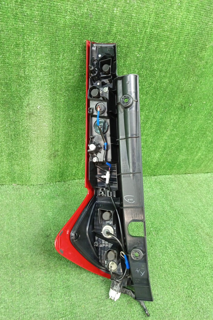 Стоп-сигнал правый задний TOYOTA THOR, JUSTY, TANK, ROOMY M910S, M900S, M900F, M910F, M910A, M900A 4 ракурс