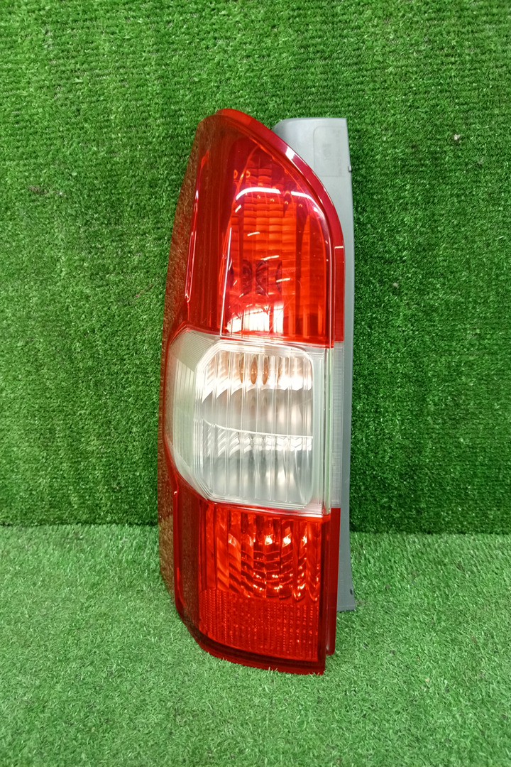 Стоп-сигнал левый задний TOYOTA PROBOX, SUCCEED NSP160V, NCP160V, NCP165V, NHP160V 1 ракурс