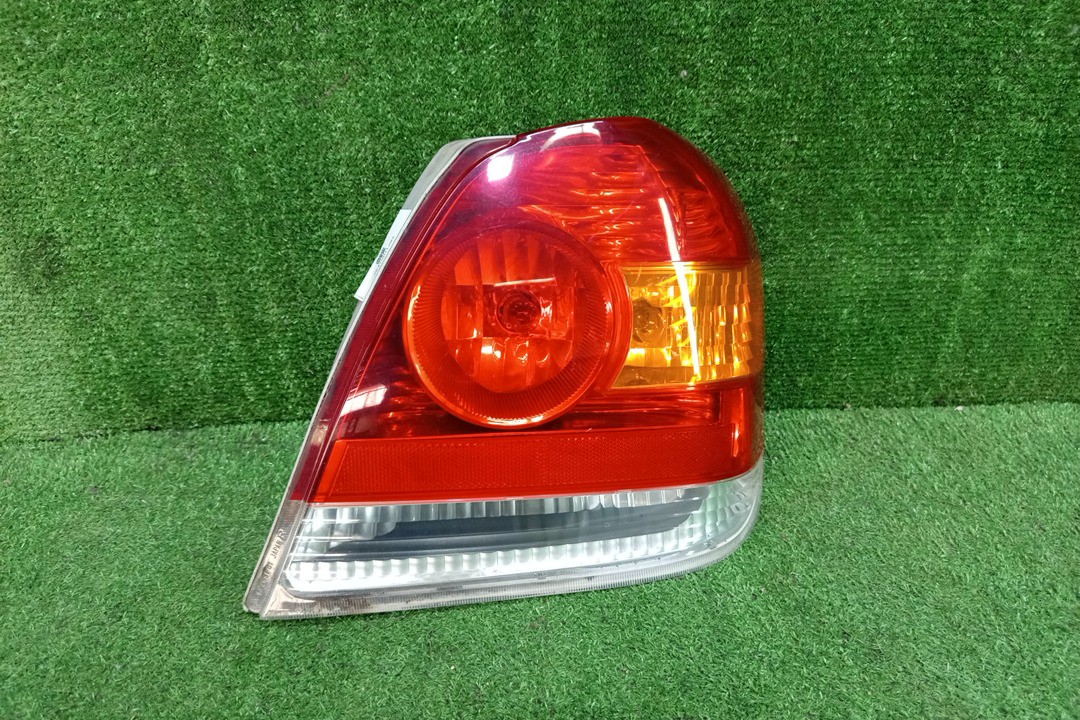 Стоп-сигнал правый задний TOYOTA PLATZ NCP12, SCP11, NCP16 1 ракурс