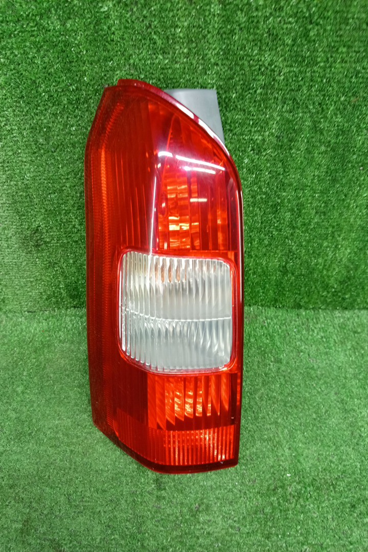 Стоп-сигнал левый задний TOYOTA PROBOX NCP51V, NCP58G, NCP55V, NCP50V, NCP59G, NLP51 1 ракурс