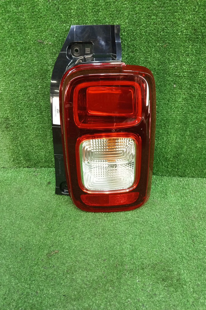 Стоп-сигнал правый задний SUZUKI WAGON R SMILE MX91S 1 ракурс