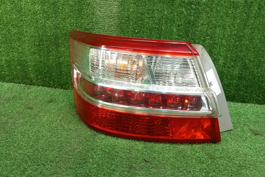 Стоп-сигнал левый задний TOYOTA PREMIO ZRT265, ZRT260, NZT260, ZRT261 1 ракурс