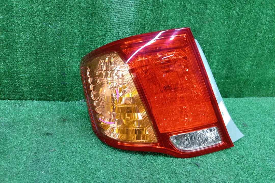 Стоп-сигнал левый задний TOYOTA COROLLA  AXIO NZE141, NZE144, ZRE142, ZRE144 1 ракурс