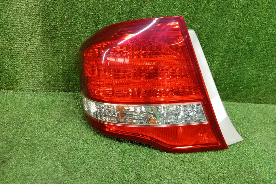 Стоп-сигнал левый задний TOYOTA COROLLA  AXIO NZE141, NZE144, ZRE142, ZRE144 1 ракурс