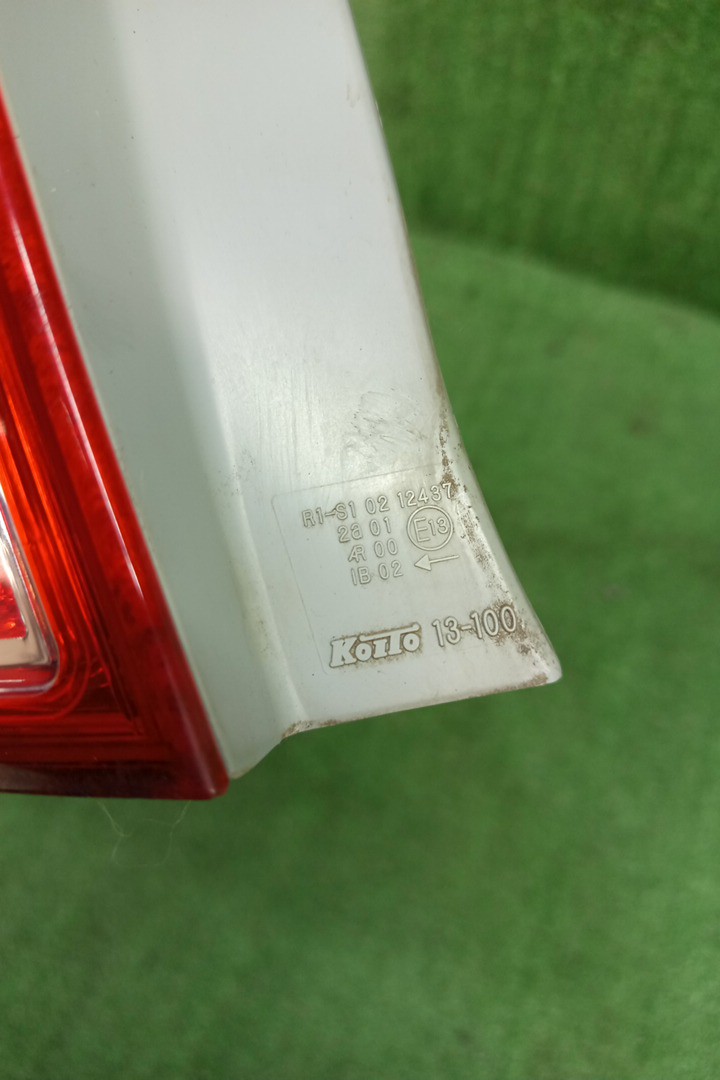 Стоп-сигнал левый задний TOYOTA COROLLA FIELDER, FIELDER ZRE144G, ZRE142G, NZE144G, NZE141G 2 ракурс