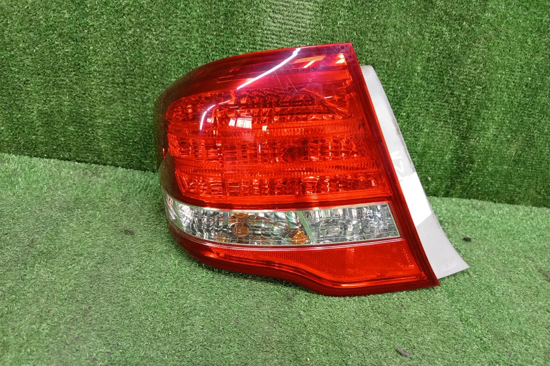 Стоп-сигнал левый задний TOYOTA COROLLA  AXIO NZE141, NZE144, ZRE142, ZRE144 1 ракурс