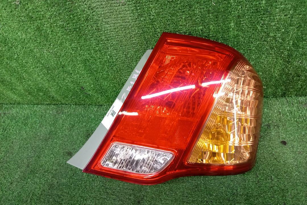 Стоп-сигнал правый задний TOYOTA COROLLA  AXIO NZE141, NZE144, ZRE142, ZRE144 1 ракурс