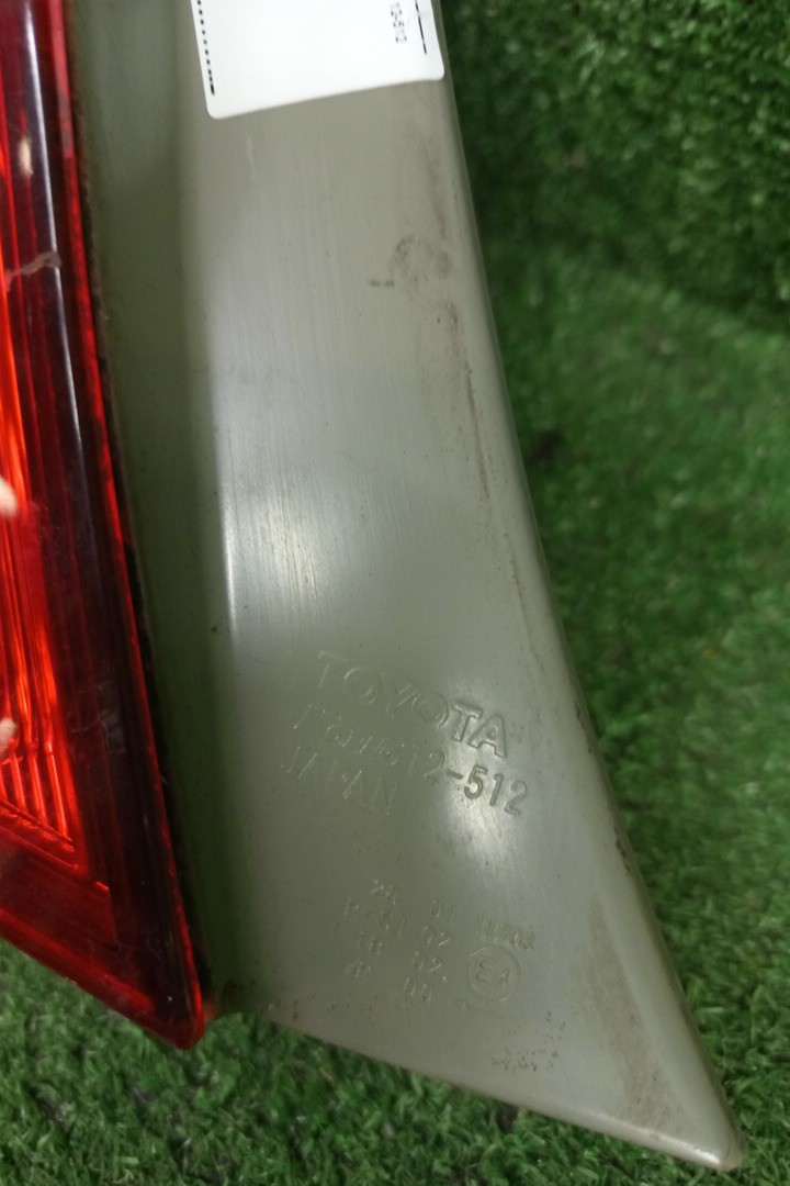 Стоп-сигнал левый задний TOYOTA COROLLA  AXIO NZE141, NZE144, ZRE142, ZRE144 2 ракурс